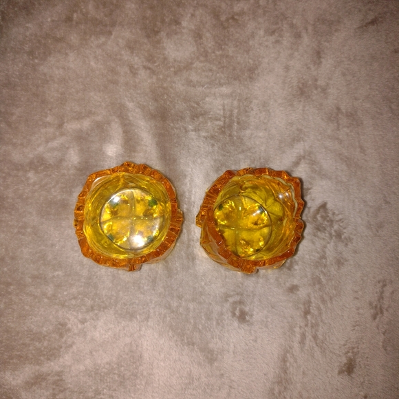 Set of 2 4 footed retired partylite fall oak leaf votive holders. - Picture 5 of 5